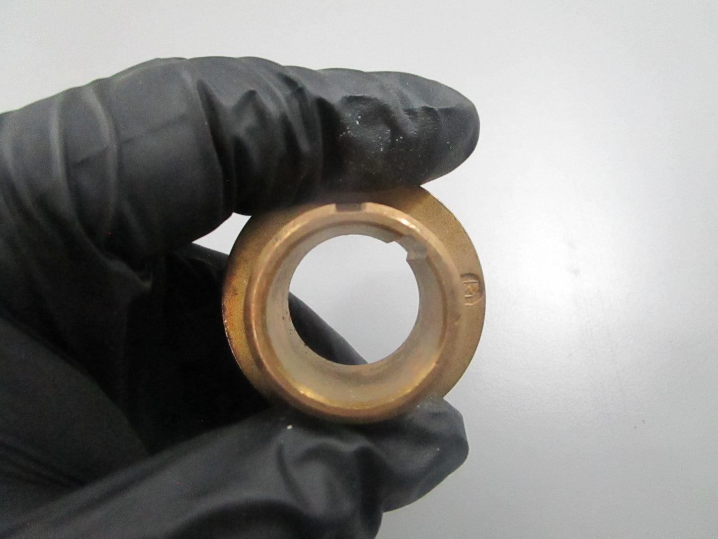 *NEW OEM* 0810 OMC Johnson Evinrude Bushing 302496 0302496