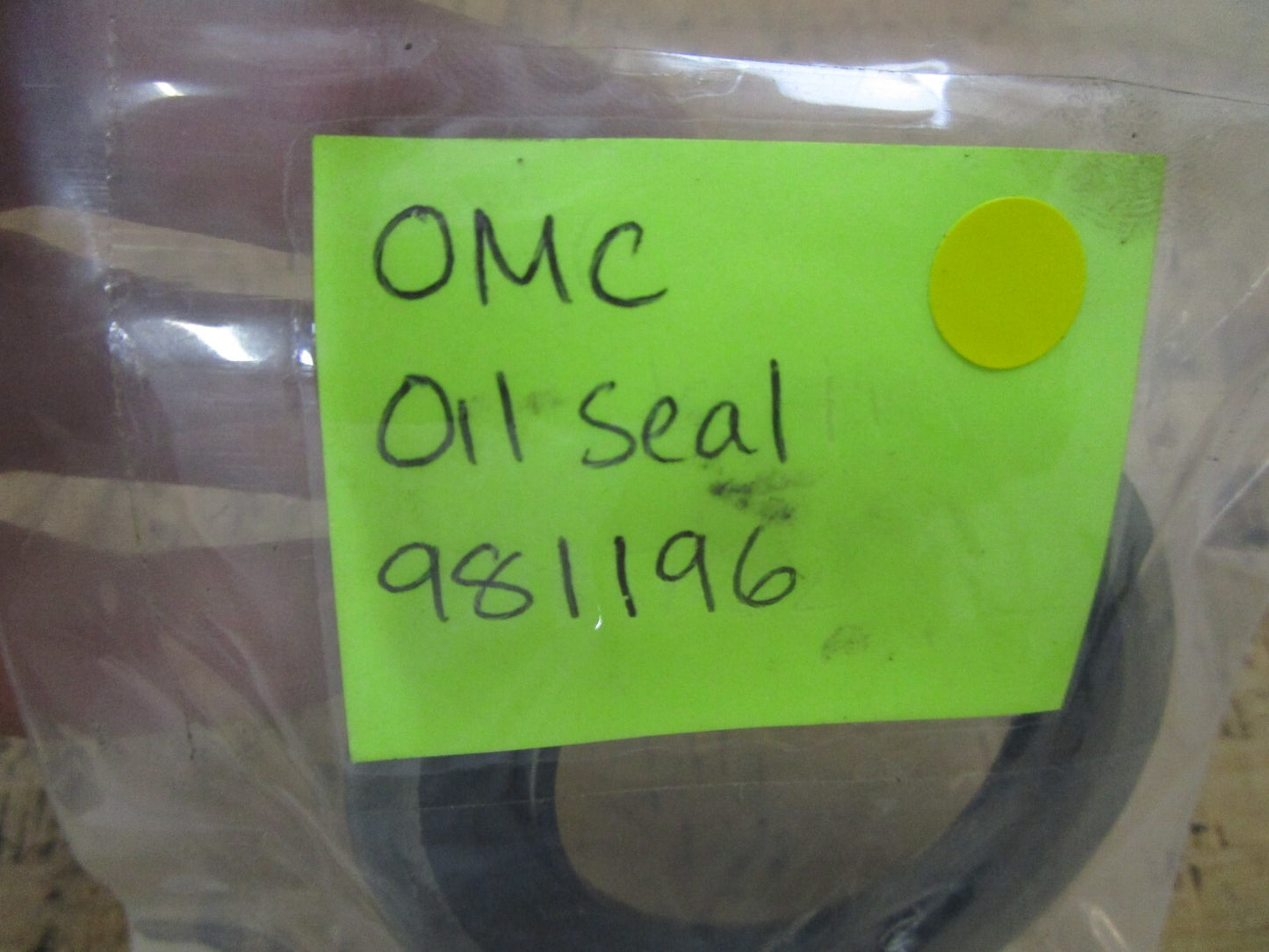 *NEW OEM* (LOT OF 2) 0750 OMC Johnson Evinrude OIL SEAL 981196 0981196