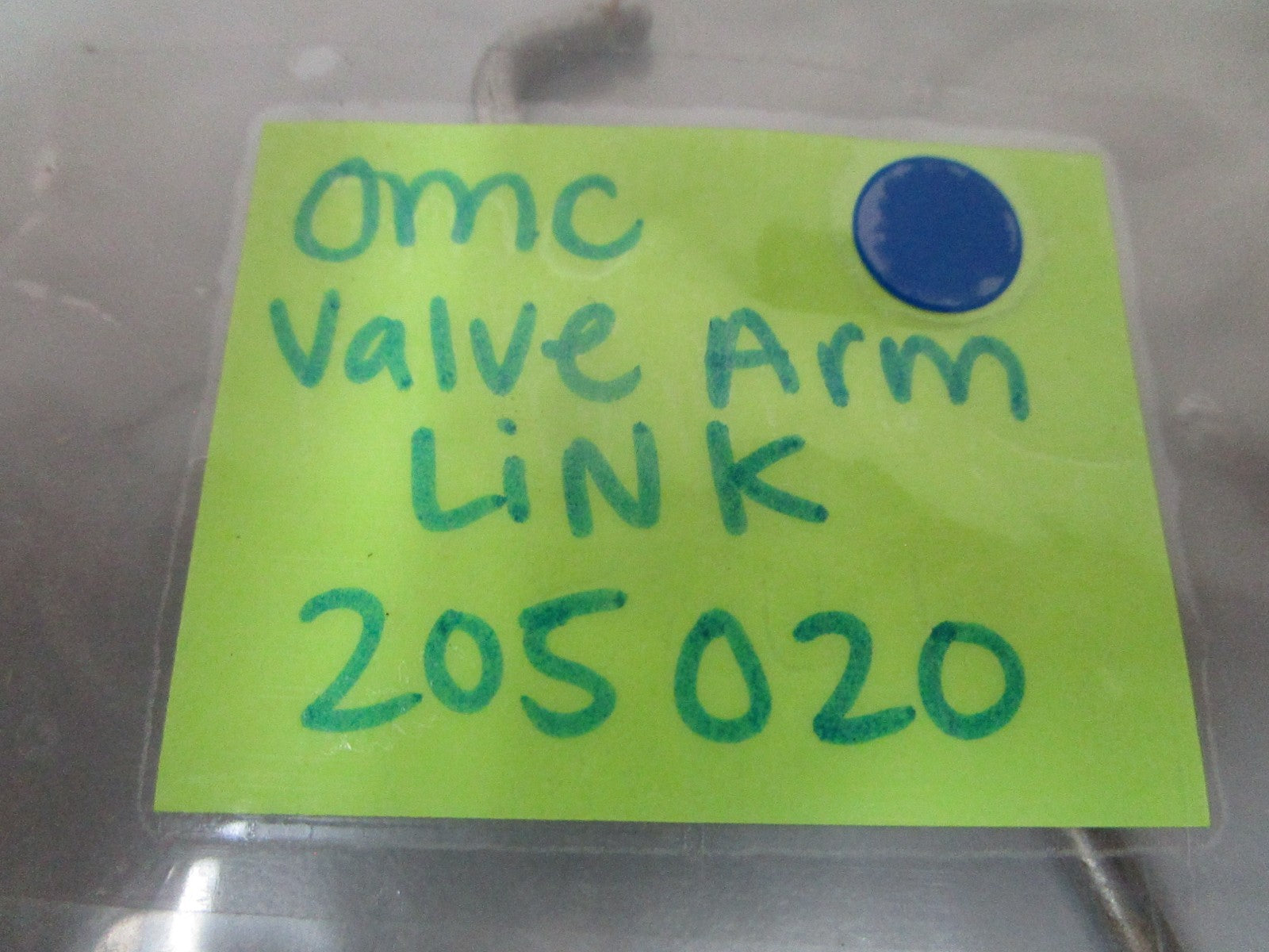 NEW OEM 205020 0205020 OMC Johnson Evinrude Valve Arm Link 0720