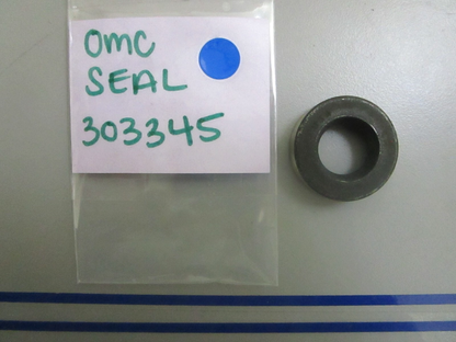 *NEW OEM* 0810 OMC Johnson Evinrude Seal 303345 0303345