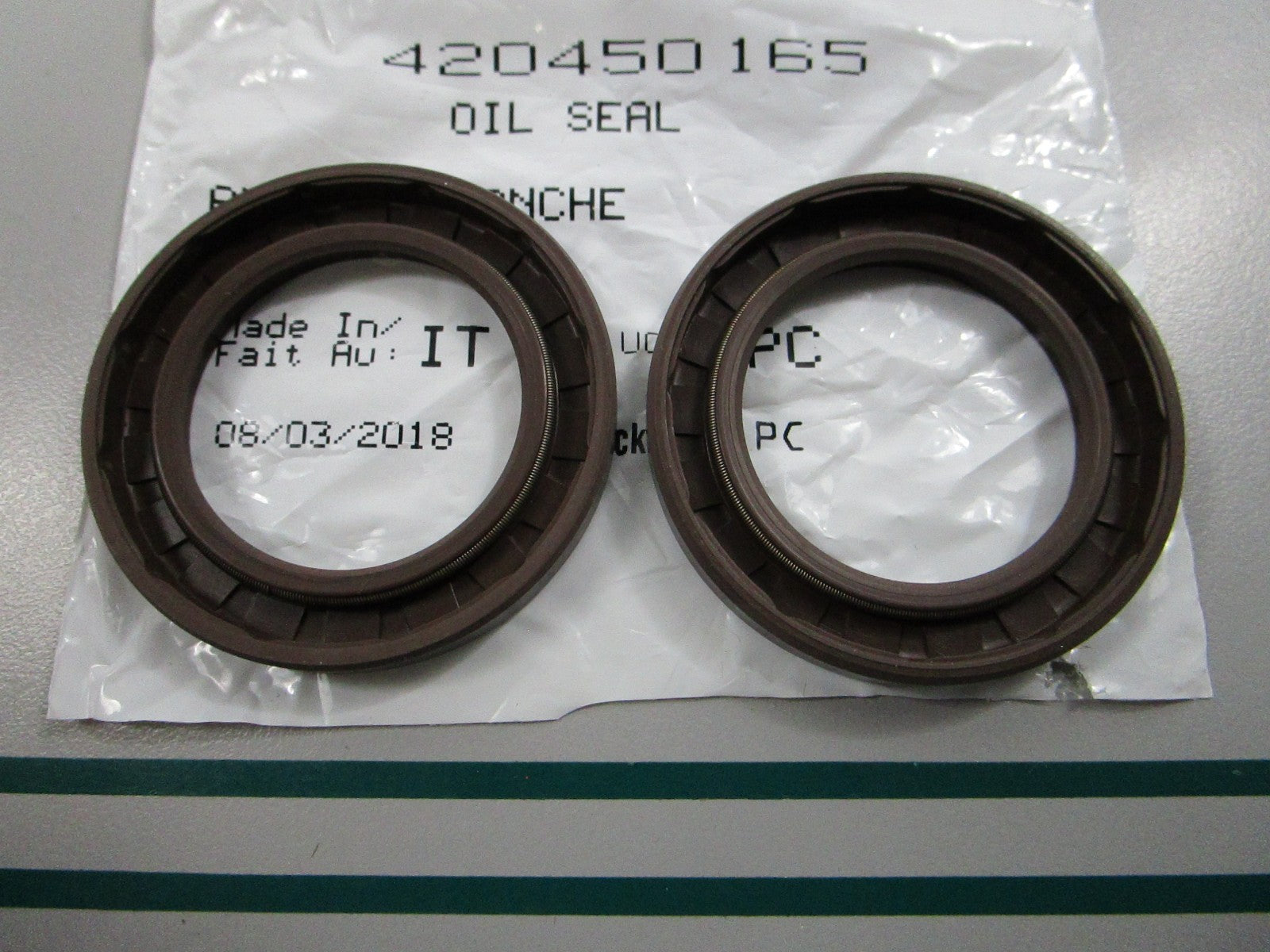 NEW (LOT OF 2) 420450165 Sea-Doo Oil Seal 0810