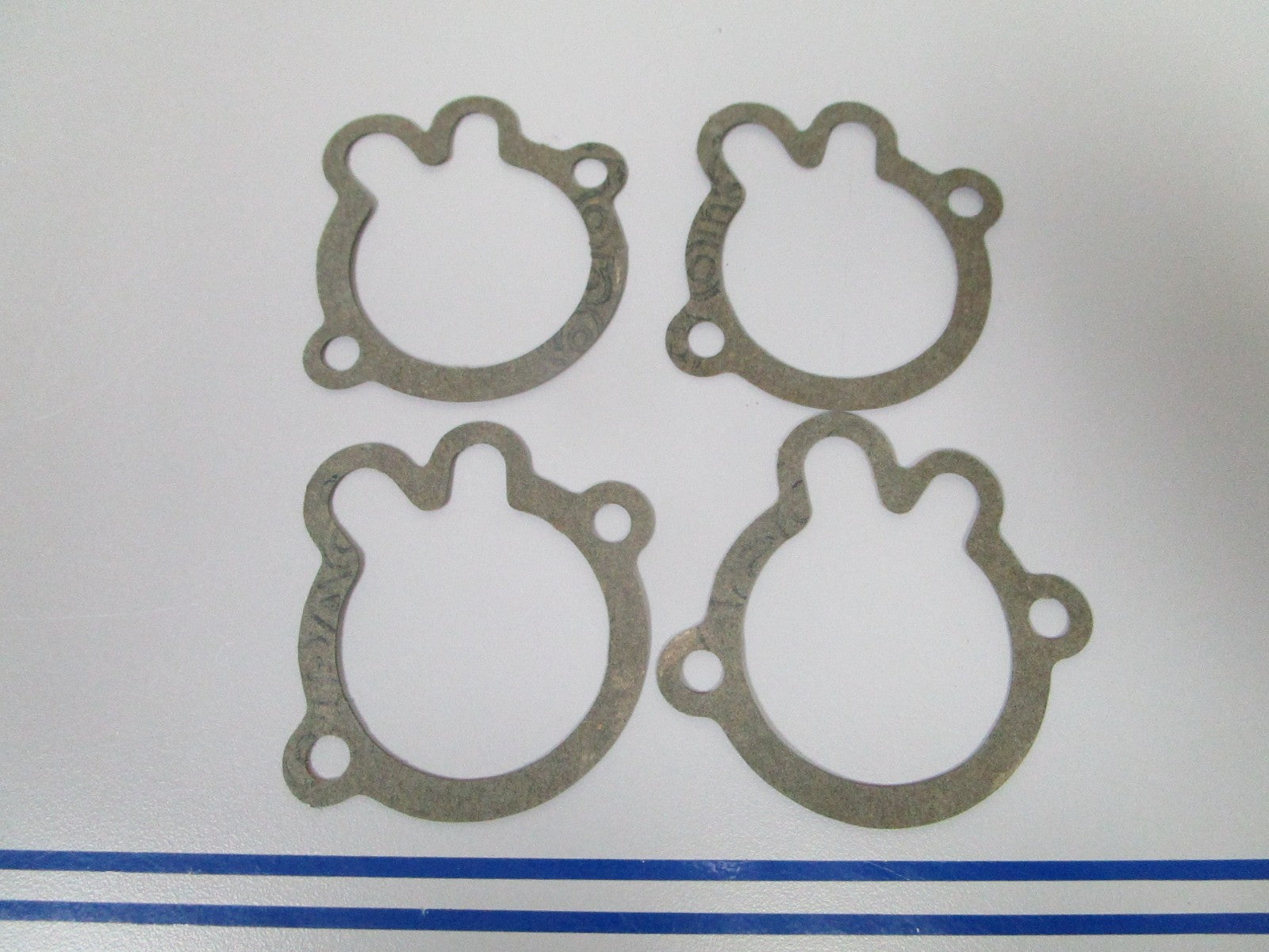 NEW OEM (LOT OF 4) 305441 0305441 OMC Johnson Evinrude Gasket 0810