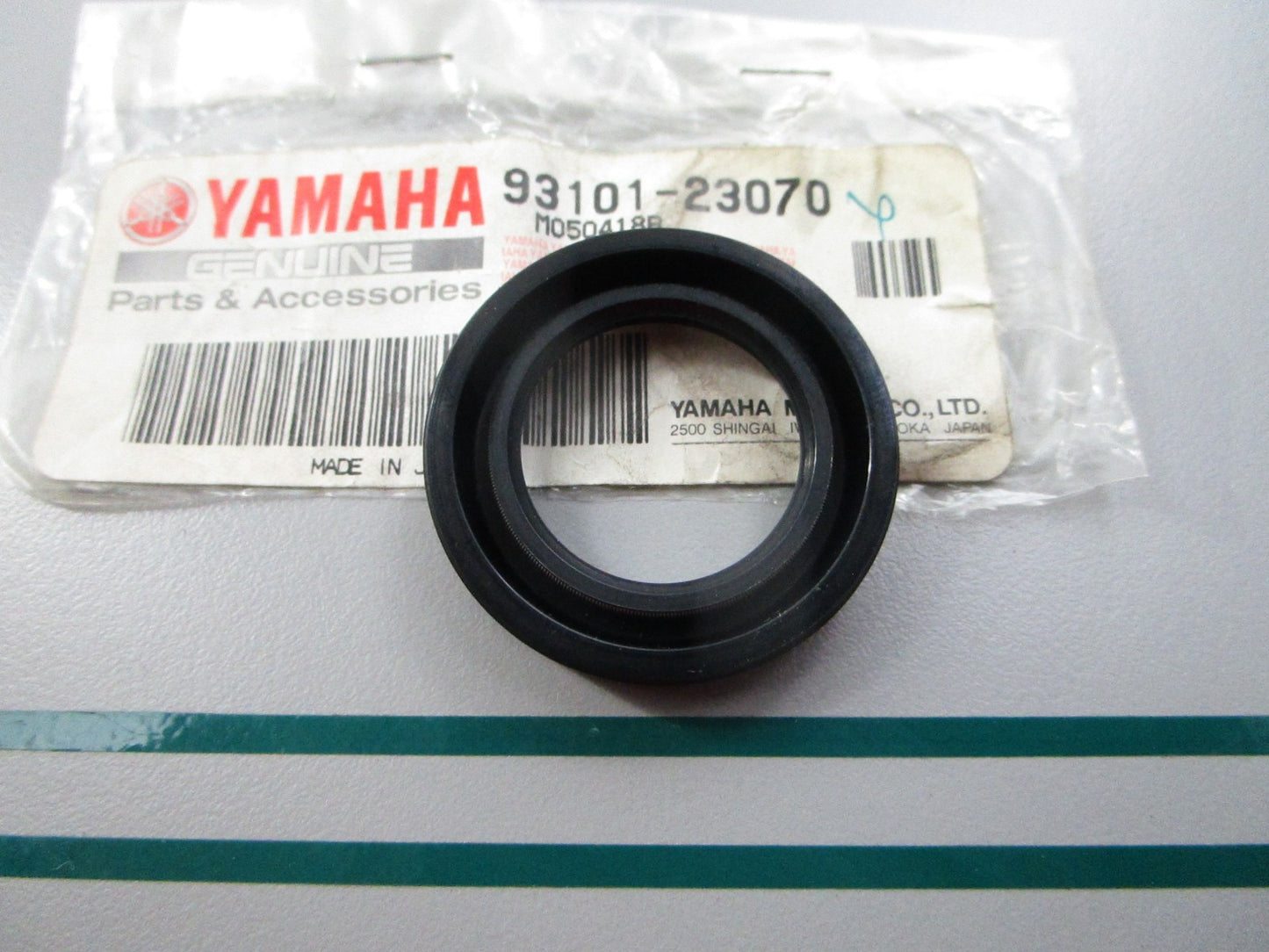 NEW OEM 93101-23070-00 Yamaha Oil Seal 0810
