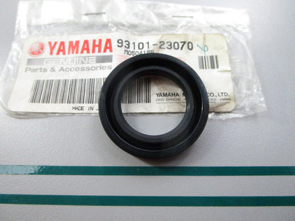 NEW OEM 93101-23070-00 Yamaha Oil Seal 0810