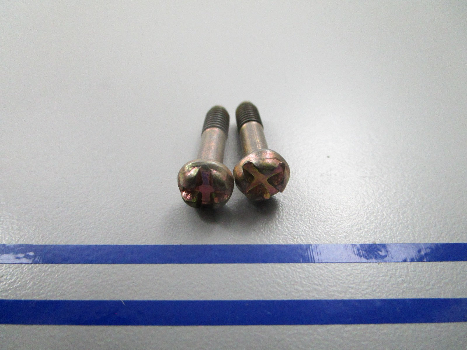 *NEW OEM* (LOT OF 2) 0810 Mercury Quicksilver Screw 10-90926