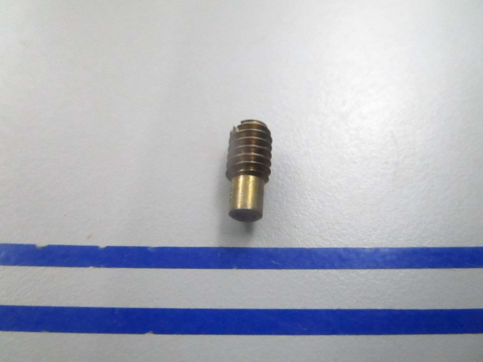 NEW OEM 315321 0315321 OMC Johnson Evinrude 56B Orifice Plug 0810