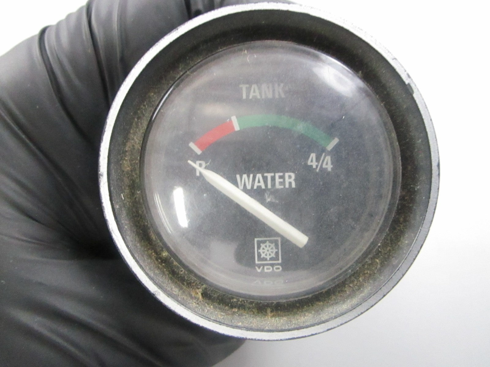 NEW N02-220-607 VDO 12V Water Tank Gauge 0810