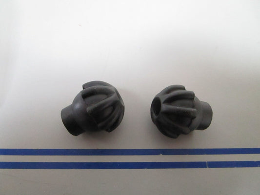 *NEW OEM* (LOT OF 2) 0770 OMC Johnson Evinrude Cover Mount 203885 0203885