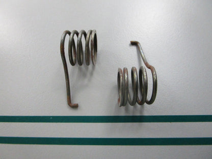 NEW OEM (LOT OF 2) 18152-90000 Suzuki Spring 0810