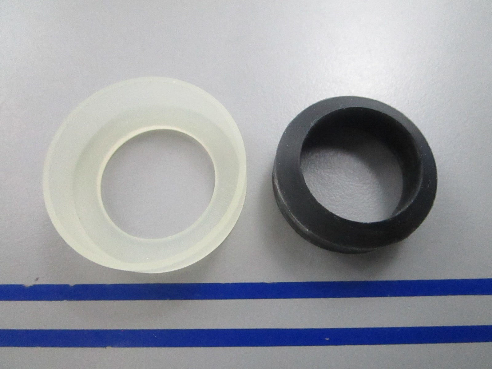 NEW 18-2599 Replaces: Mercury 26-816575A2 Sierra Face Seal & Tool 0810