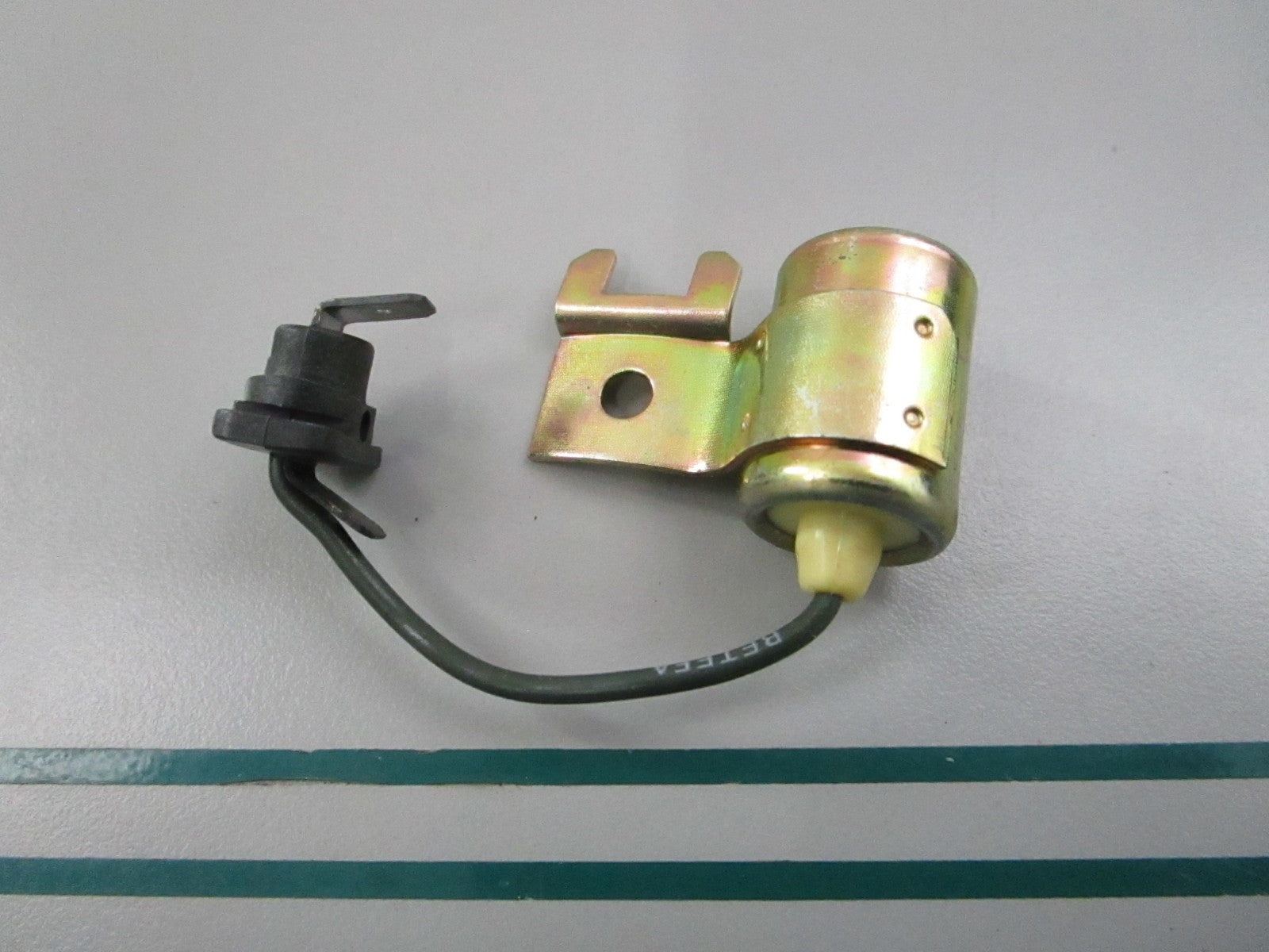 NEW OEM 841262 Volvo Penta Capacitor 0810