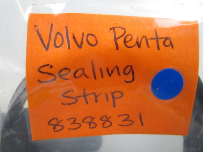 *NEW OEM* 0810 Volvo Penta Sealing Strip 838831