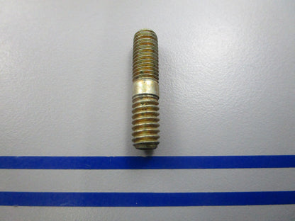 NEW OEM 314956 0314956 OMC Johnson Evinrude Stud 0810
