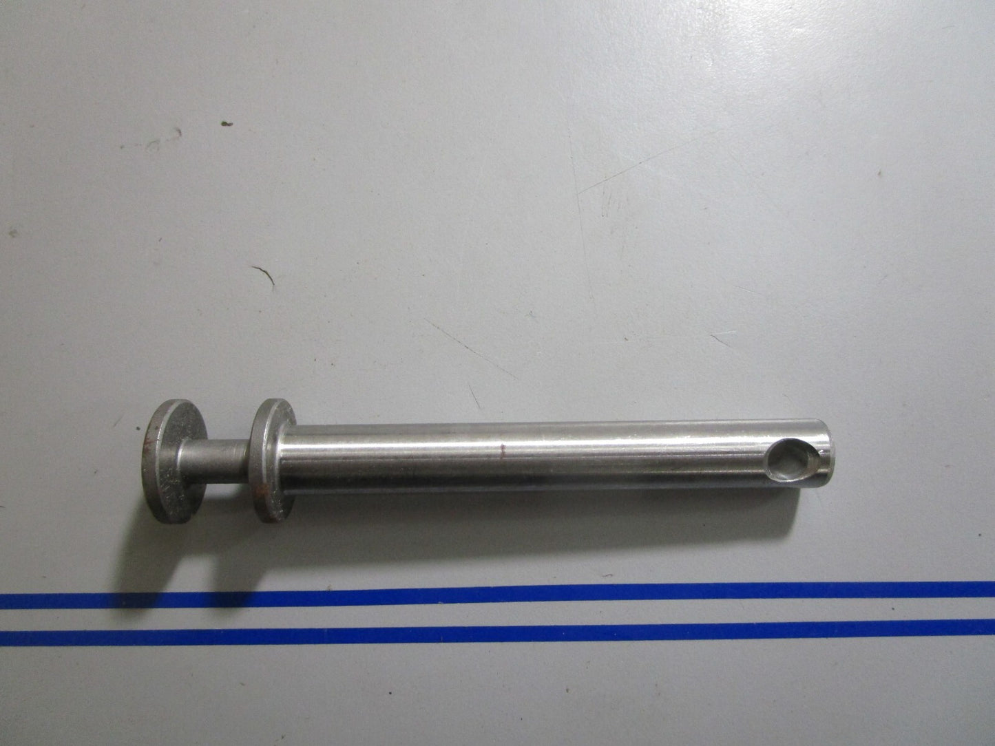 *NEW OEM* 0770 OMC Johnson Evinrude Shifter Shaft 334143 0334143