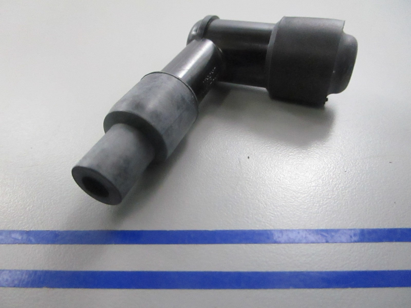 NEW OEM 3H6-06999-0 3H6069990 Tohatsu Plug Cap 0810