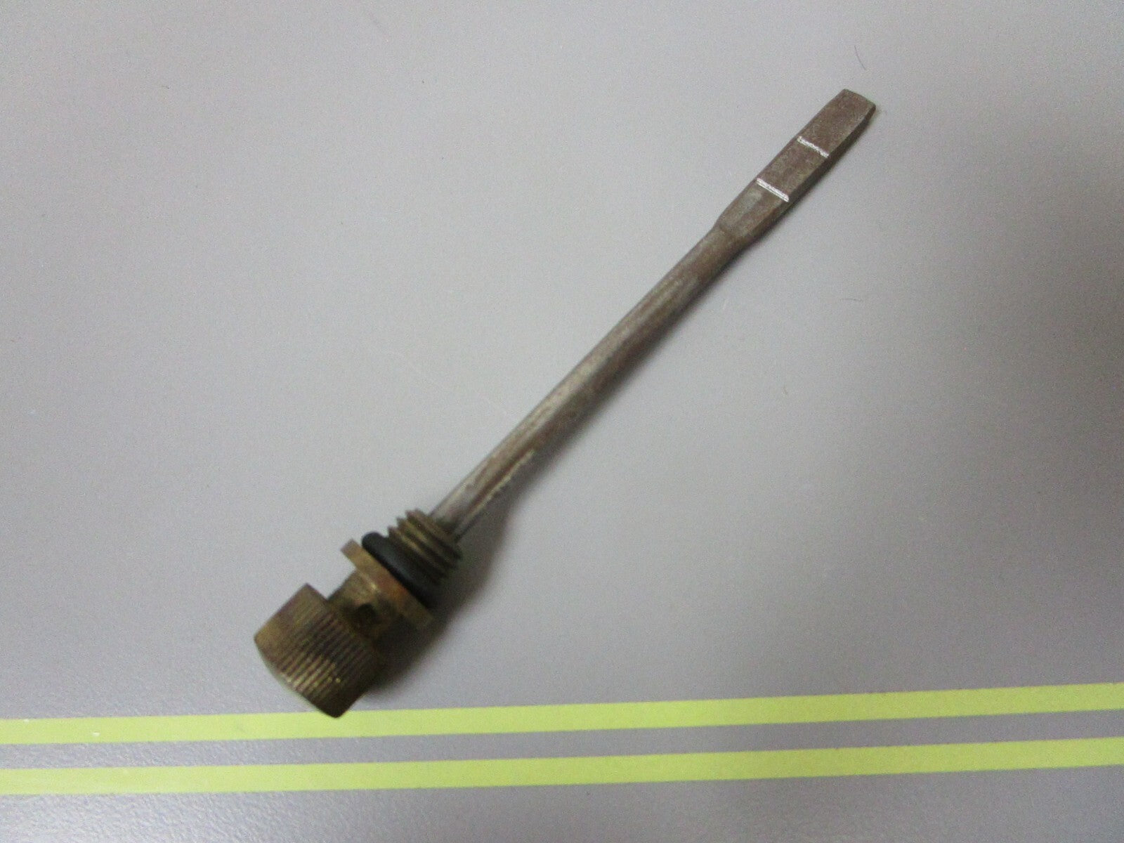 *NEW OEM* 0810 Volvo Penta Oil Dipstick 827341