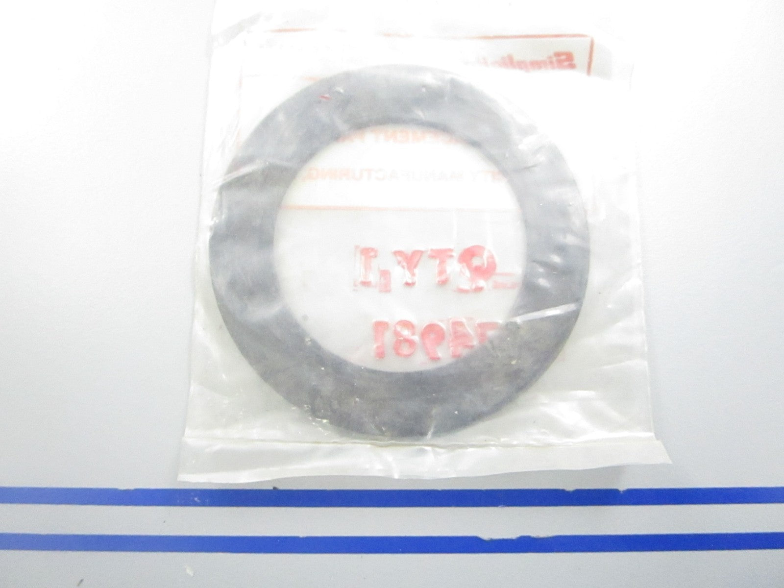 *NEW OEM* 0810 Simplicity Oil Seal 174981