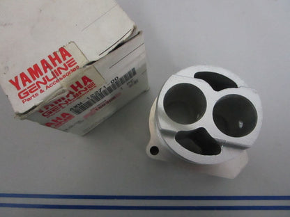 NEW OEM 4WM-122271-00-00 Yamaha Housing 0820