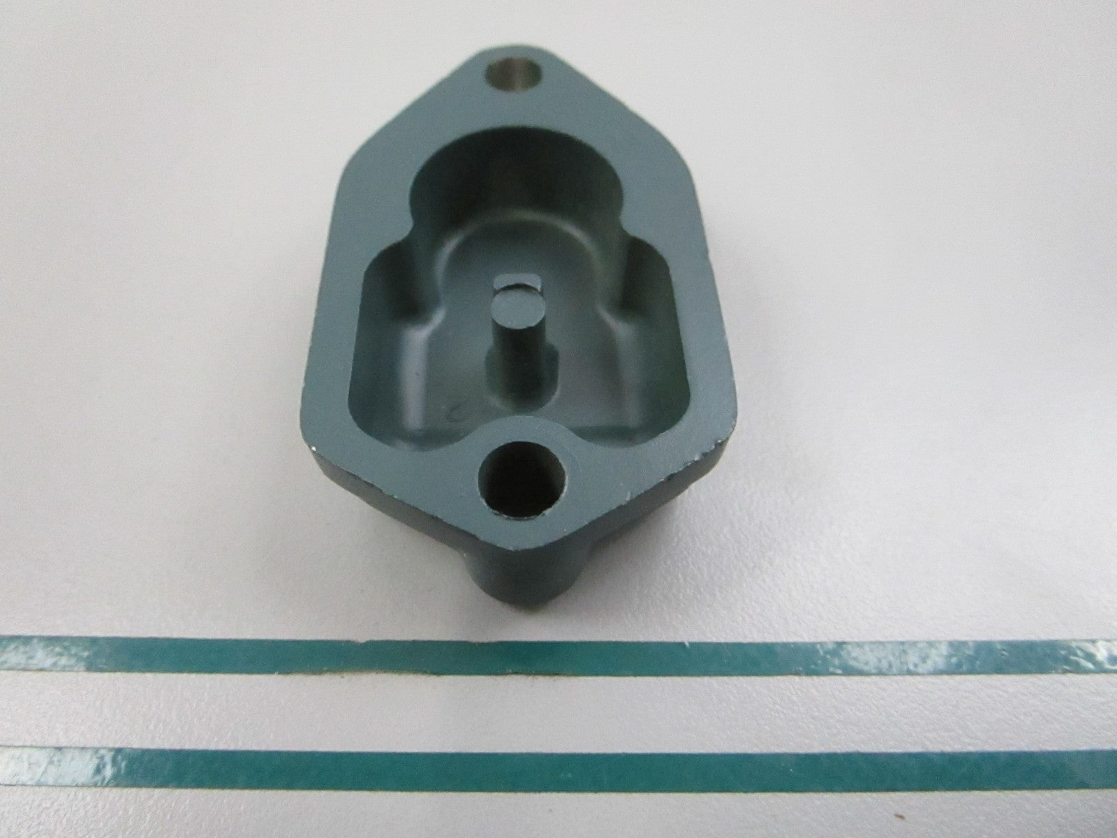 NEW OEM 6H4-12413-00-9M Yamaha Thermostat Cover 0810