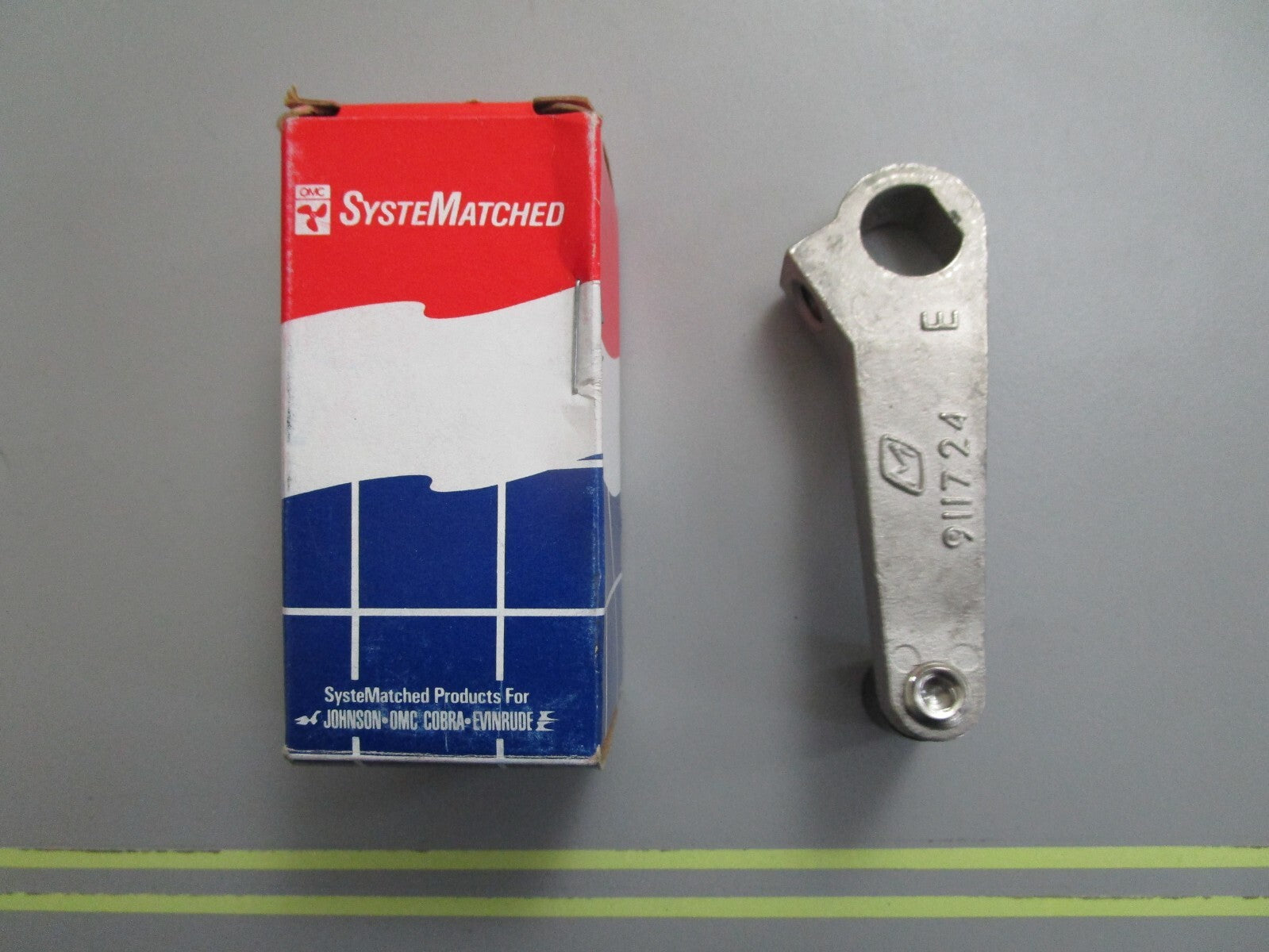 *NEW OEM* 0820 OMC Johnson Evinrude Shift Lever & Roller 983898 0983898 911724