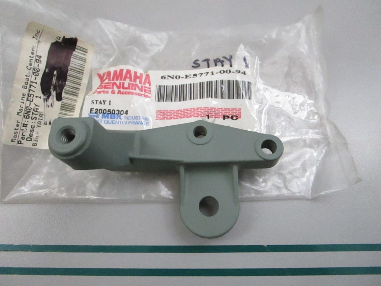 NEW OEM 6N0-E5772-00-94 Yamaha Stay 0810