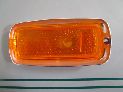NEW OEM 0008261457 Mercedes-Benz Front Amber Lens 0820