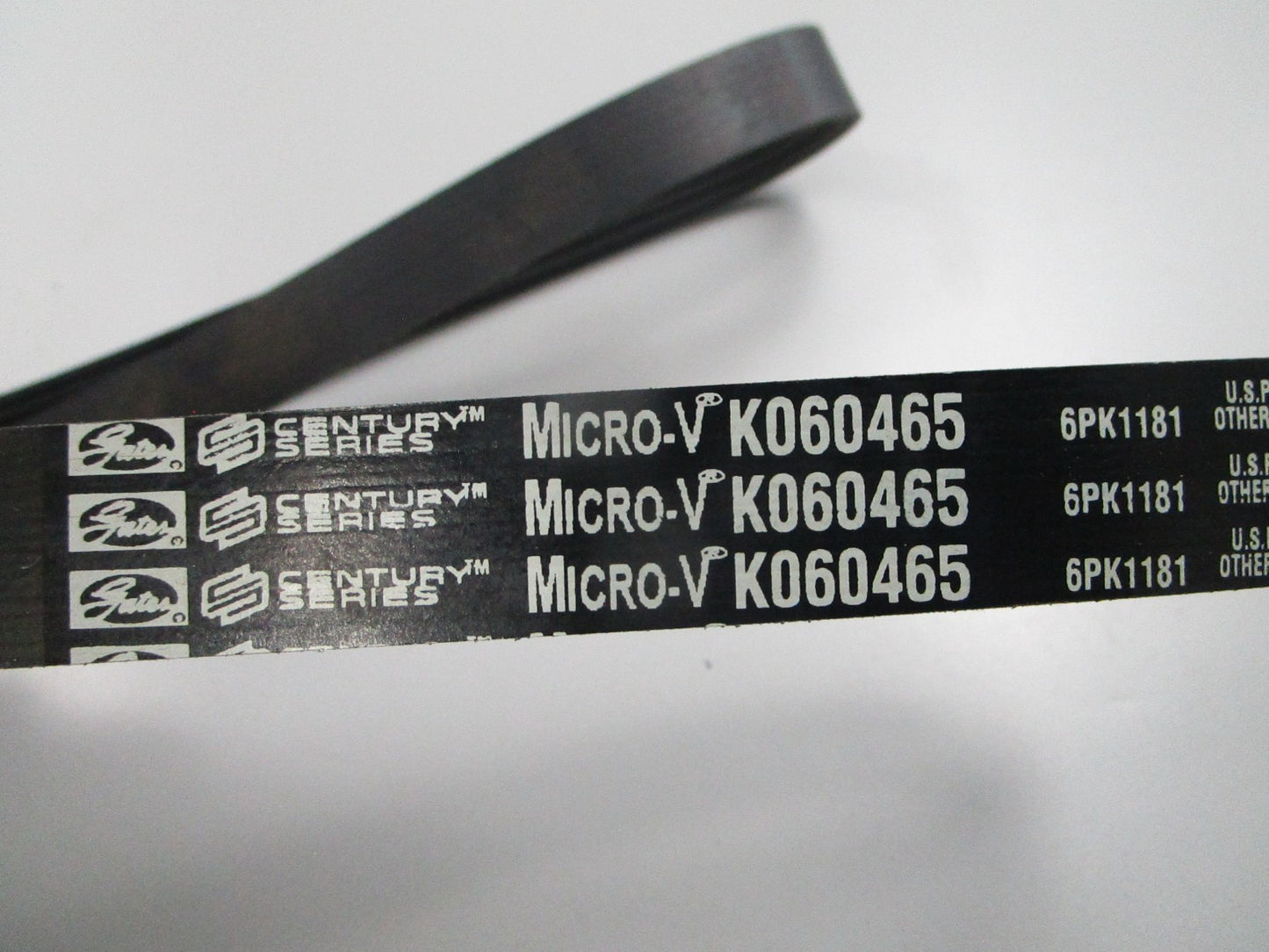 NEW K060465 Gates Micro-V Serpentine Belt 0810