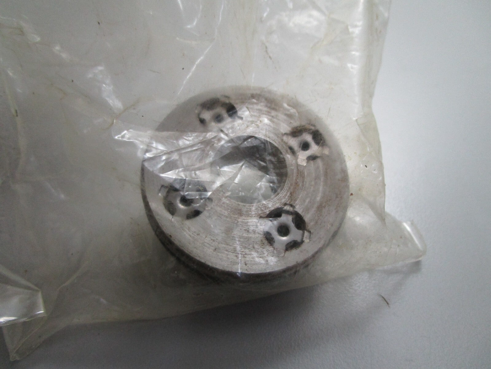 *NEW OEM* 0820 OMC Johnson Evinrude Trim Cylinder Cap 387587 0387587