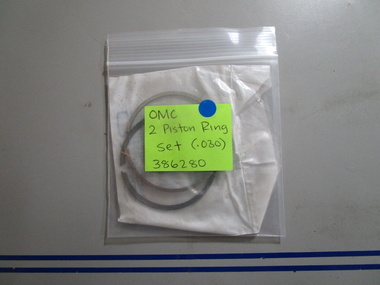 *NEW OEM* 0810 OMC Johnson Evinrude 2 Piston Ring Set (.030) 386280 0386280