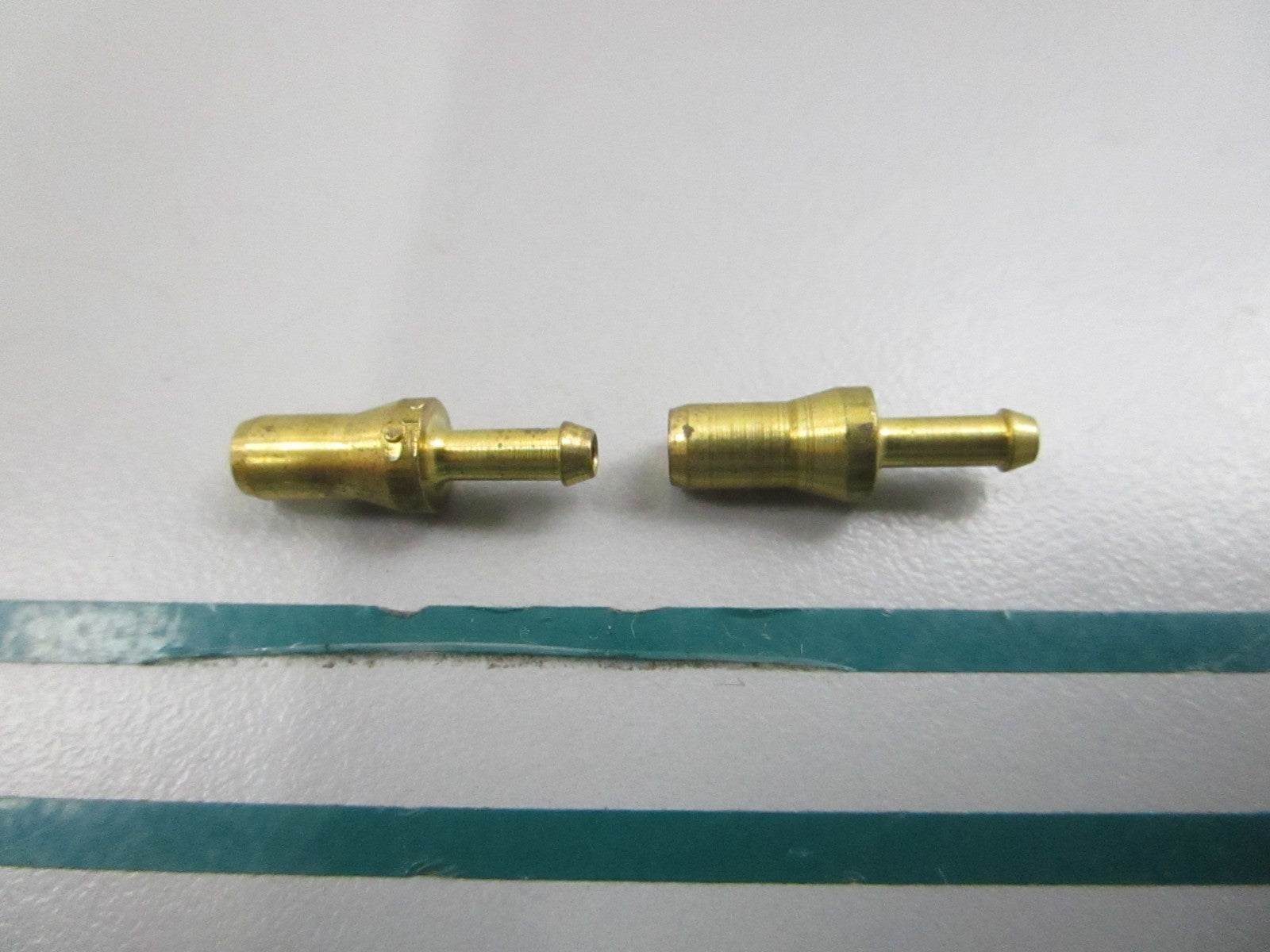 NEW OEM (LOT OF 2) 328789 0328789 OMC Johnson Evinrude Nipple 0810