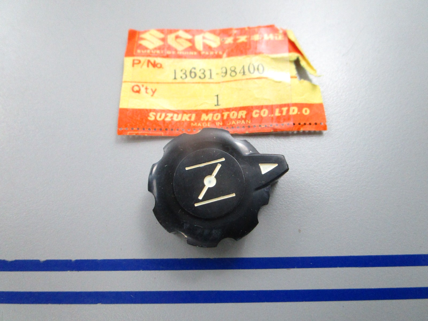 NEW OEM 13631-98400 Suzuki Choke Lever Knob 0810