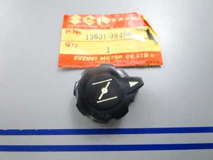 NEW OEM 13631-98400 Suzuki Choke Lever Knob 0810