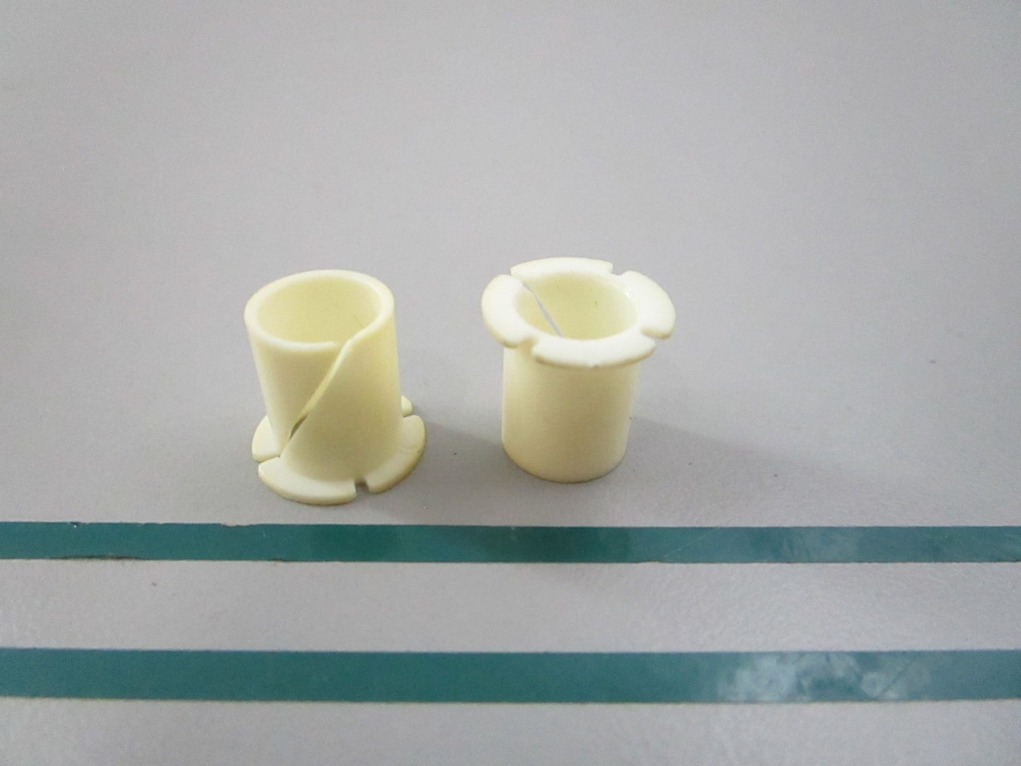 NEW OEM (LOT OF 2) 23-60762 Mercury Quicksilver Bushing 0810