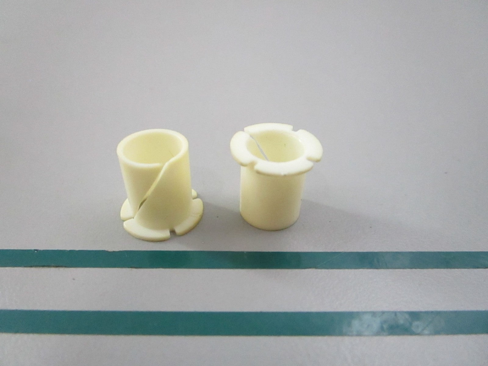 NEW OEM (LOT OF 2) 23-60762 Mercury Quicksilver Bushing 0810