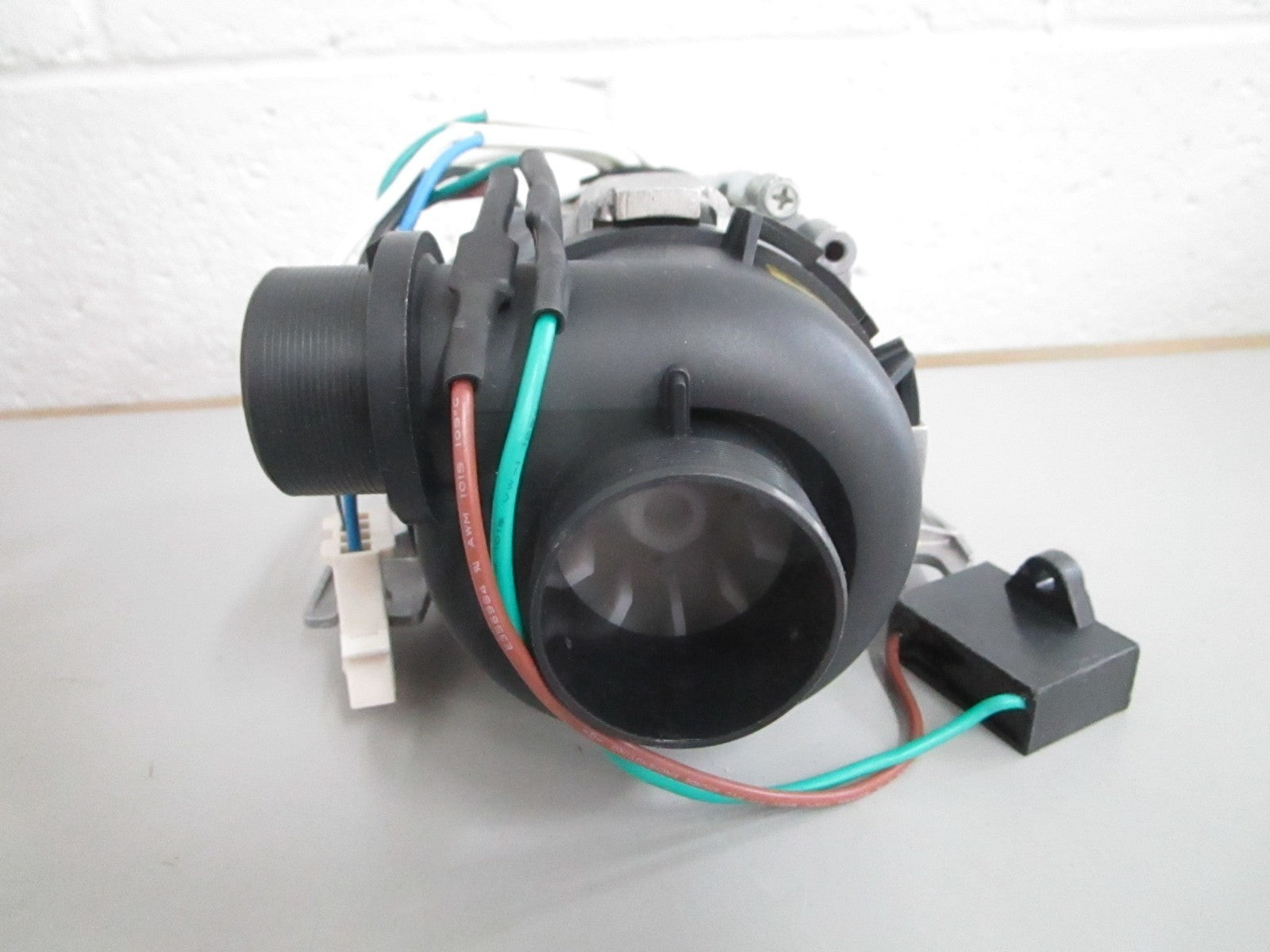 *NEW OEM* 0820 Electrolux Circulation Motor & Pump Assy 154614002