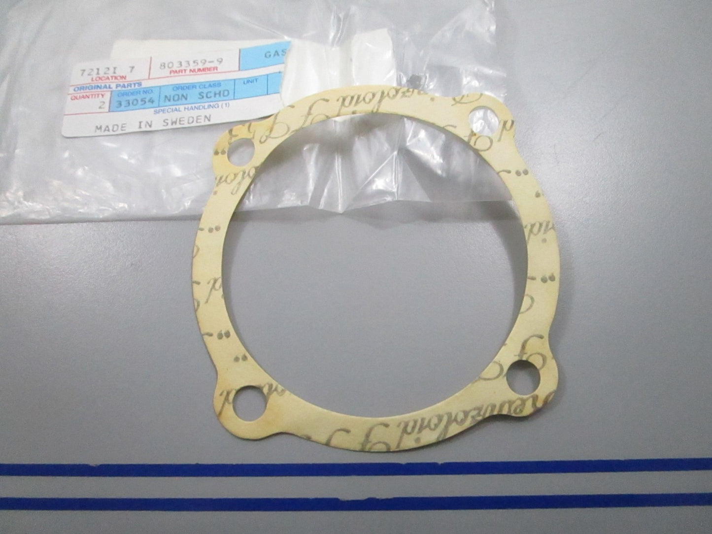 *NEW OEM* 0810 Volvo Penta Gasket 803359