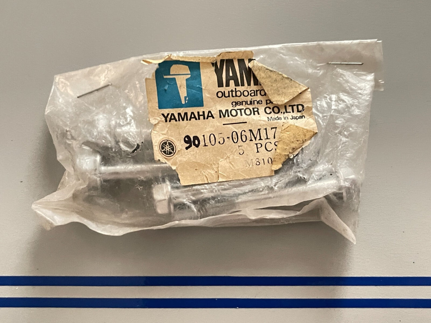 *NEW OEM* (LOT OF 5) 0720 Yamaha Bolt 90105-06M17-00