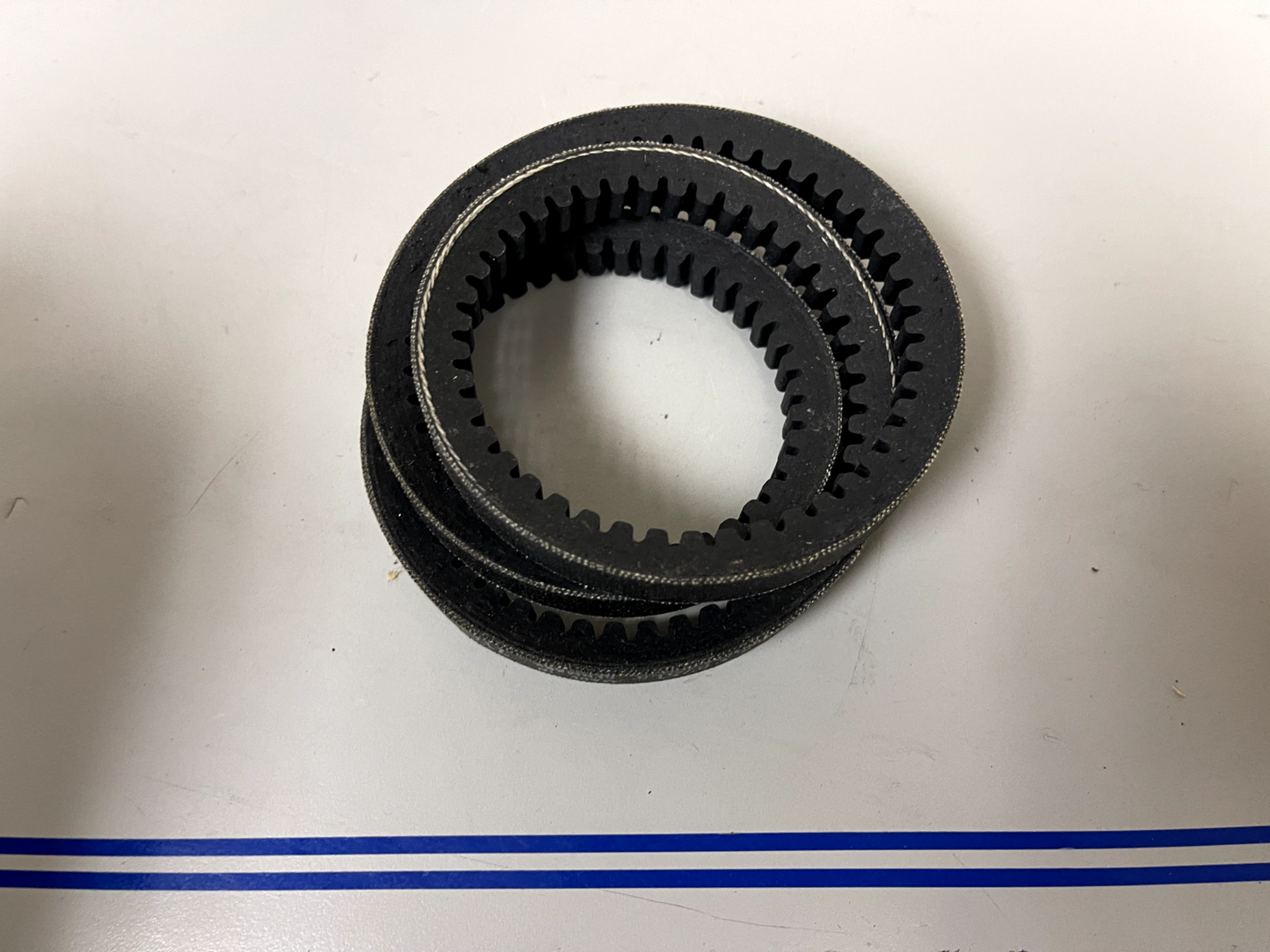 *NEW OEM* 0670 Volvo Penta V-Belt 958317