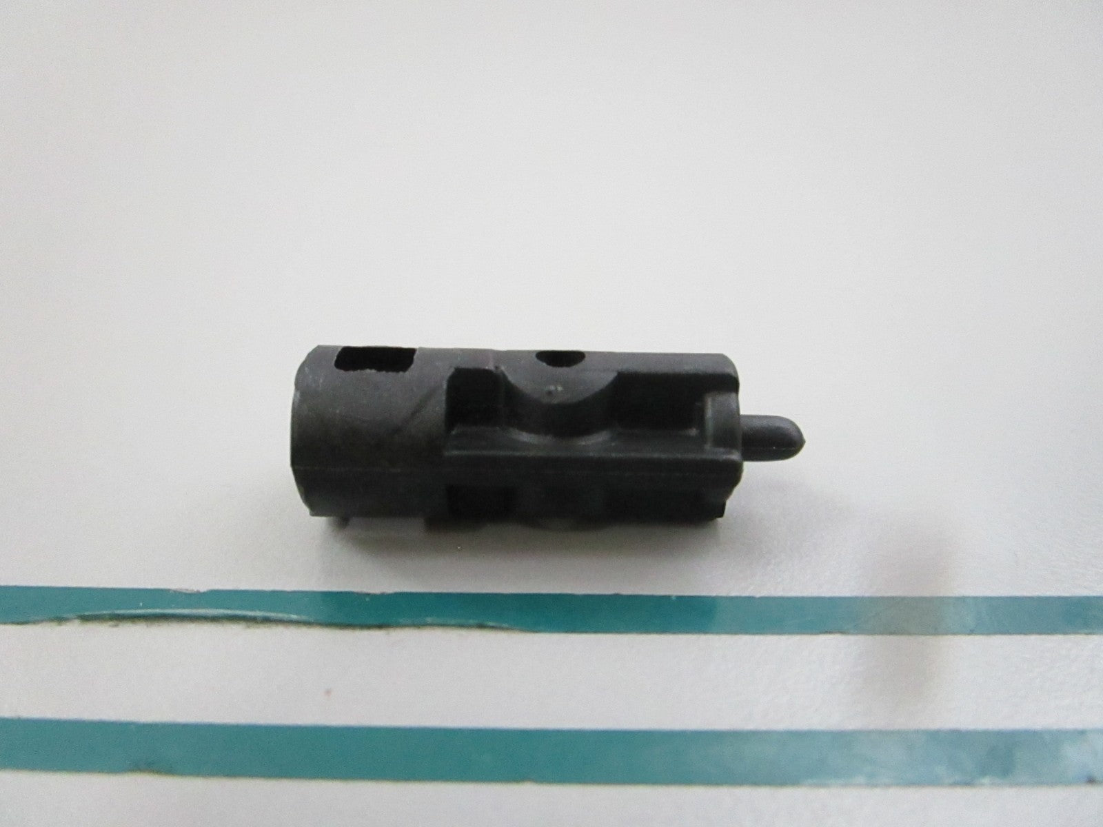 NEW OEM 856636 1 Mercury Quicksilver Throttle Shaft 0810