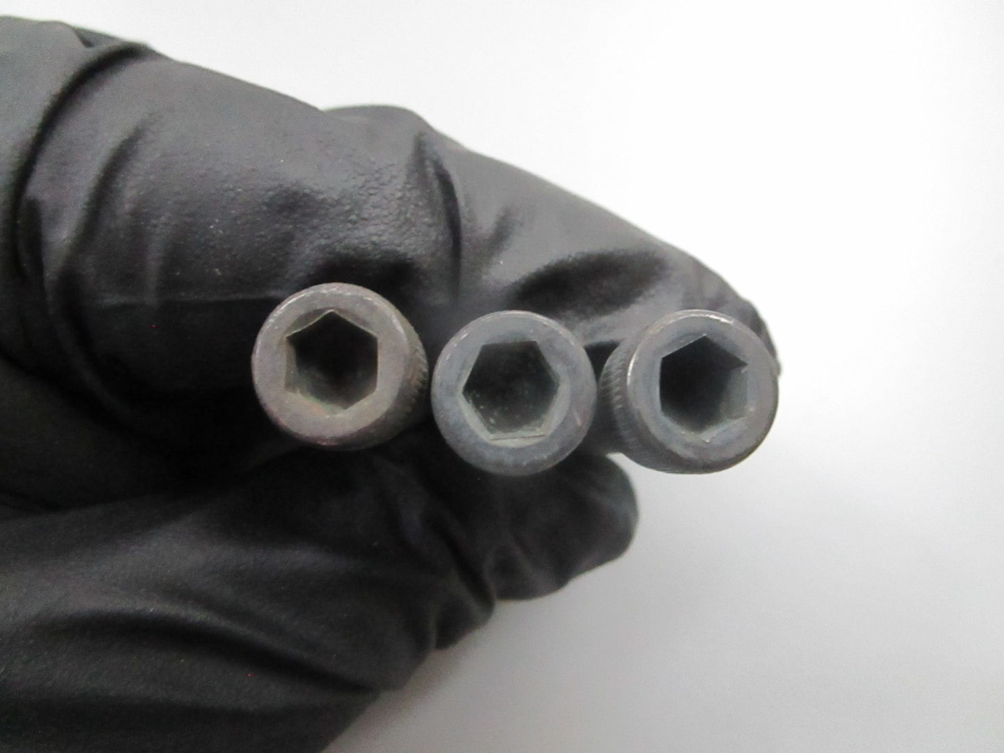 *NEW OEM* (LOT OF 3) 0810 Mercury Quicksilver Screw 10-33022