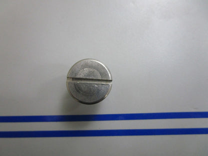 *NEW OEM* 0770 OMC Johnson Evinrude Water Passage Plug 912349 0912349