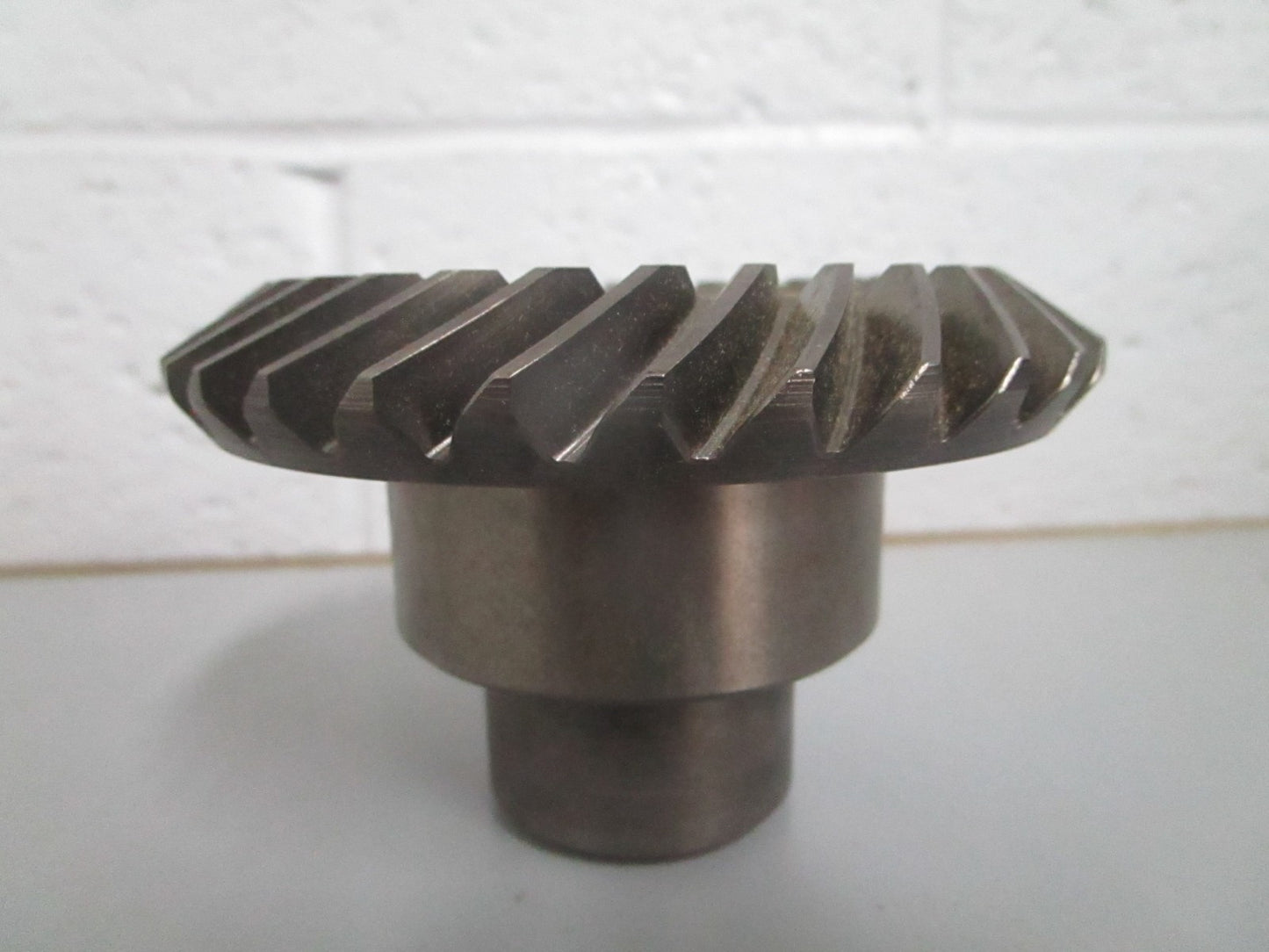 NEW OEM 43-54399 Mercury Quicksilver 32T Gear 0820