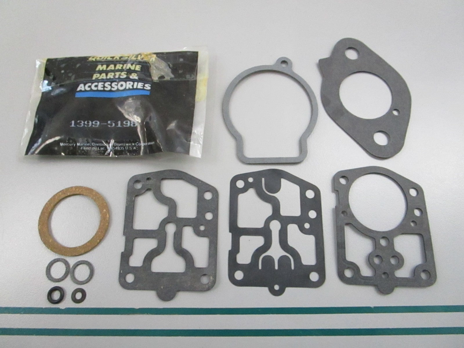 NEW OEM 1399-5918 Mercury Quicksilver Gasket Kit 0810