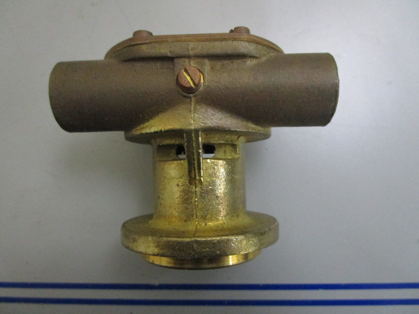 *NEW OEM* 0820 Volvo Penta Cooling Water Pump 829895