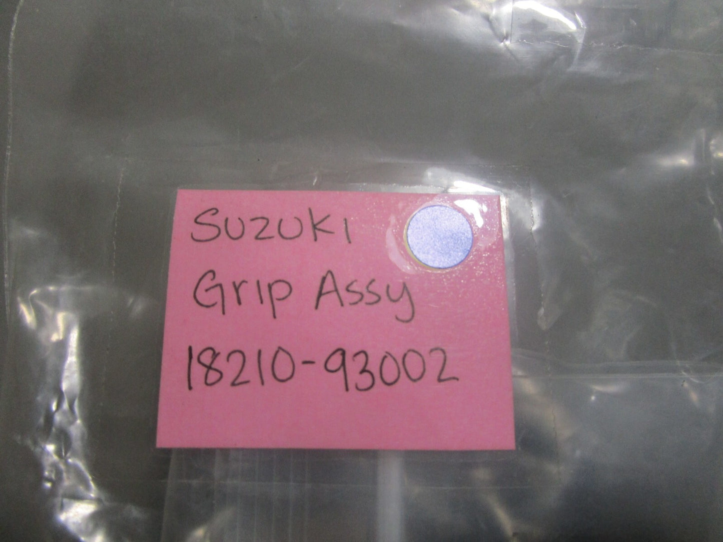 *NEW OEM* 0810 Suzuki Grip Assembly 18210-93002