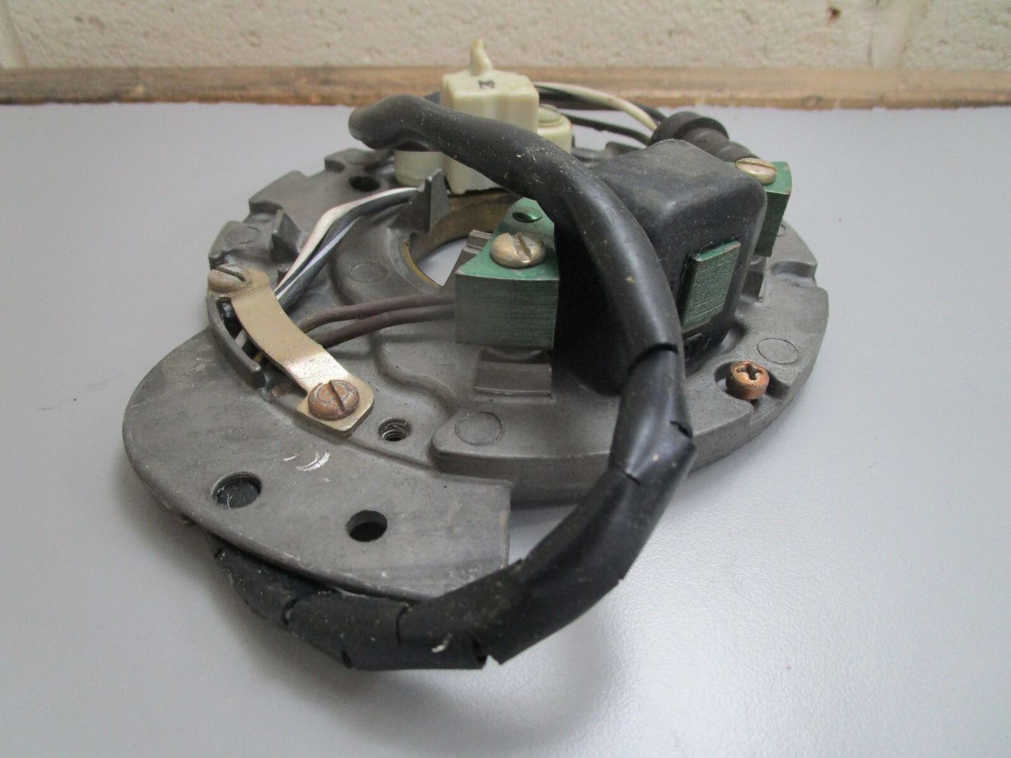 *NEW OEM* 0820 OMC Johnson Evinrude Plate & Sleeve Ay 391225 0391225