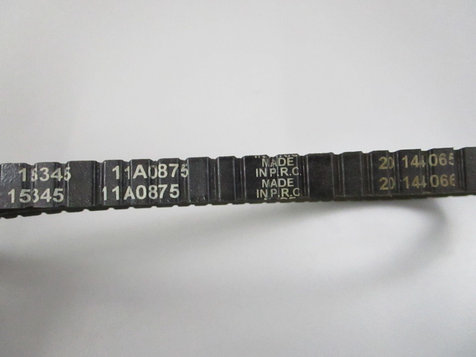 NEW 15345 Dayco Serpentine Belt 0810