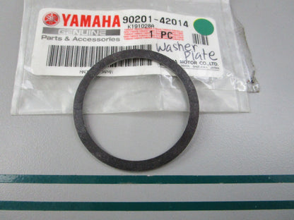 NEW OEM 90201-42014-00 Yamaha Washer Plate 0810