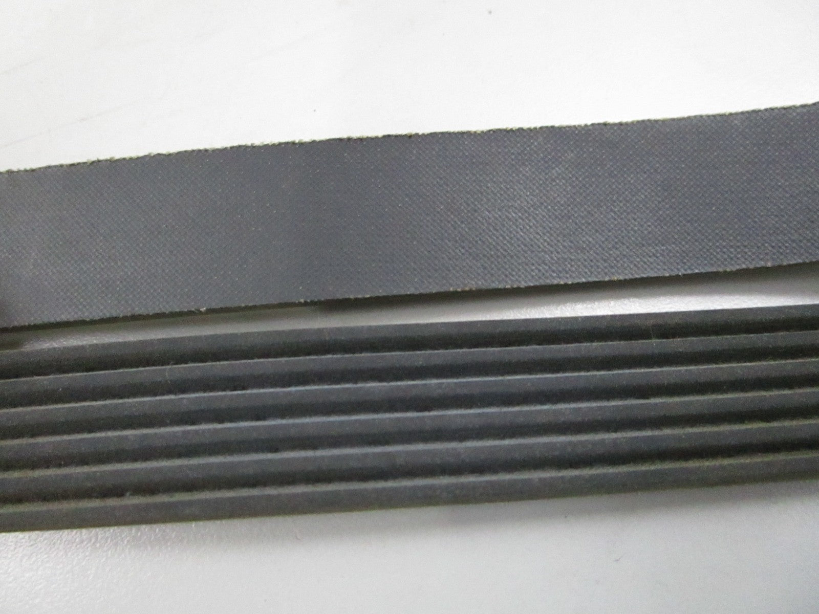 Gates K060755 Micro-V Serpentine Belt 6-Rib 75.49in NEW 0810