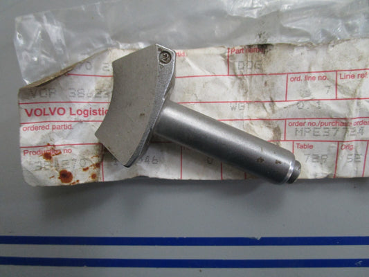 *NEW OEM* 0820 Volvo Penta Dog 3862387